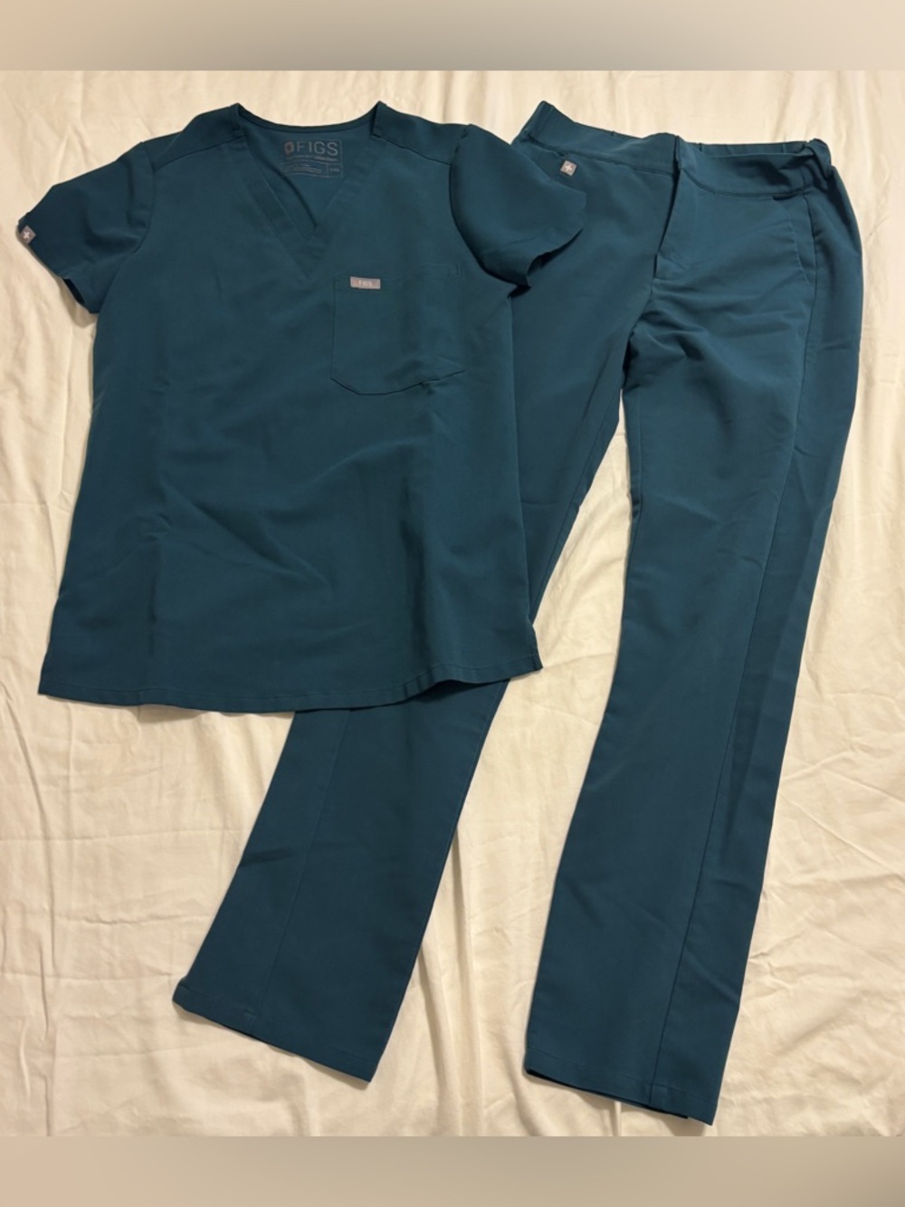 Figs Caribbean Blue Set Catarina Top Corinto Bottoms XXS
